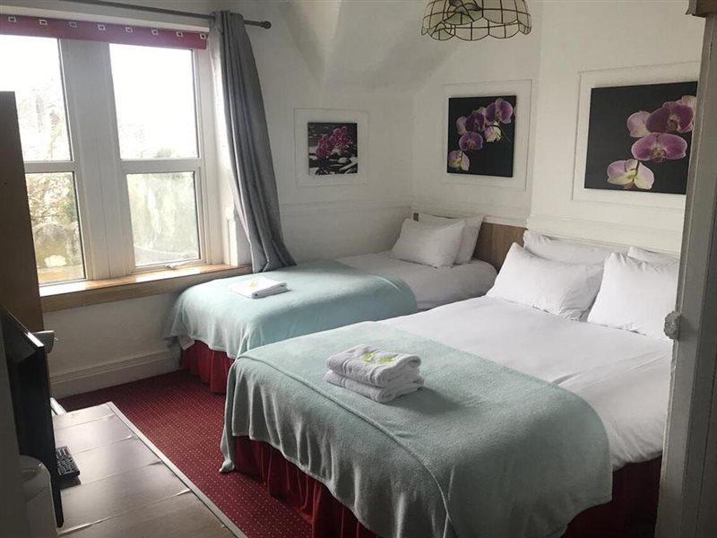 Oyo Maggie Jones Guest House Cardiff Kültér fotó