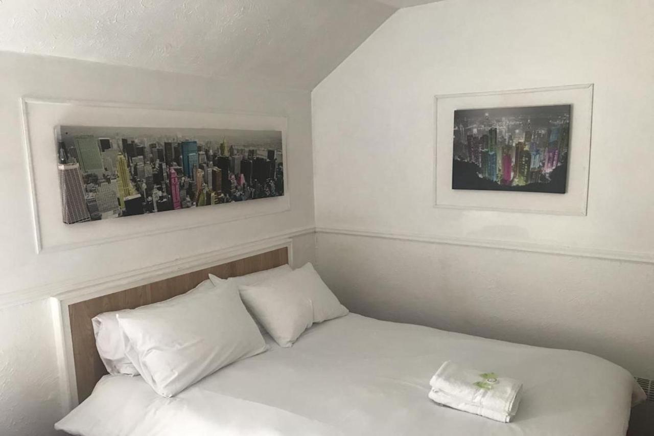 Oyo Maggie Jones Guest House Cardiff Kültér fotó